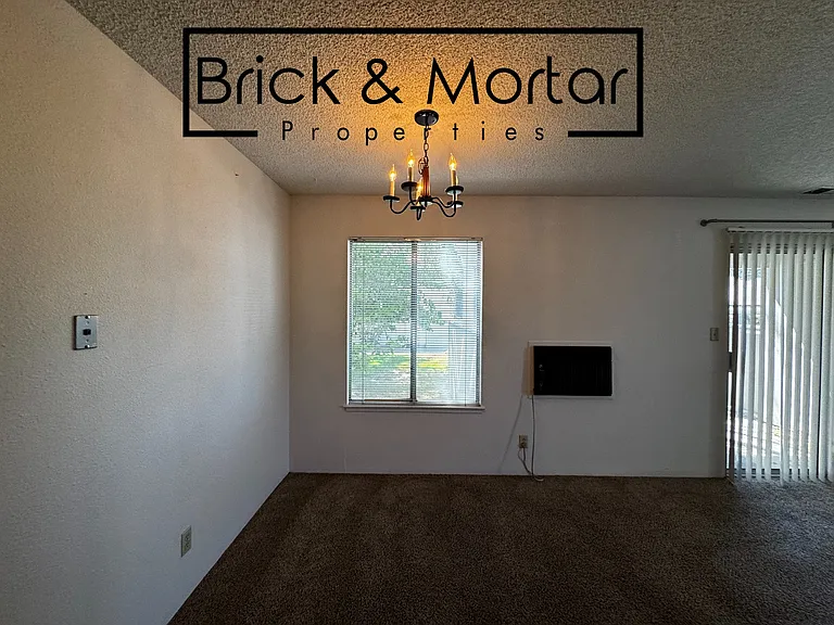 400 S Saliman Rd #B31 — Photo 5