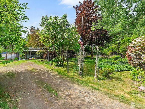 3rd image of 4210 252nd Street Ct E