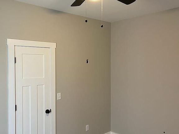 4th image of 27 Alex Cove Dr