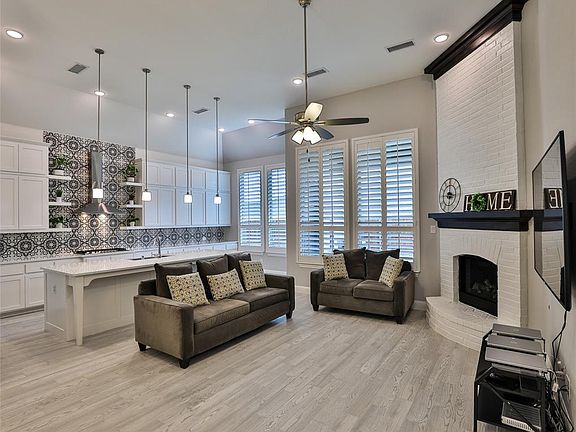 5th image of 6300 Tavolo Pkwy