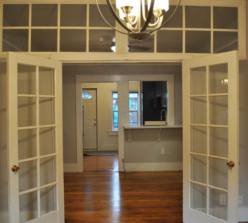 large living space for entertaining