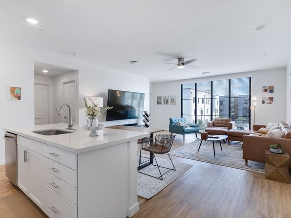 2025 E Apache Blvd #2010