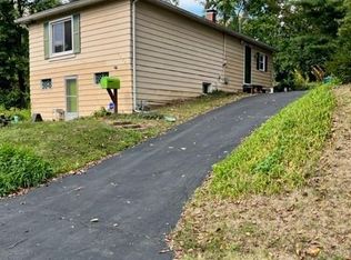 2924 Watalee St, Alton, IL 62002