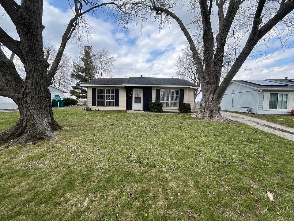 1st image of 1946 King Arthur Dr