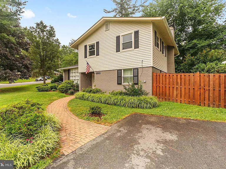 6901 Murray Ln — Photo 6