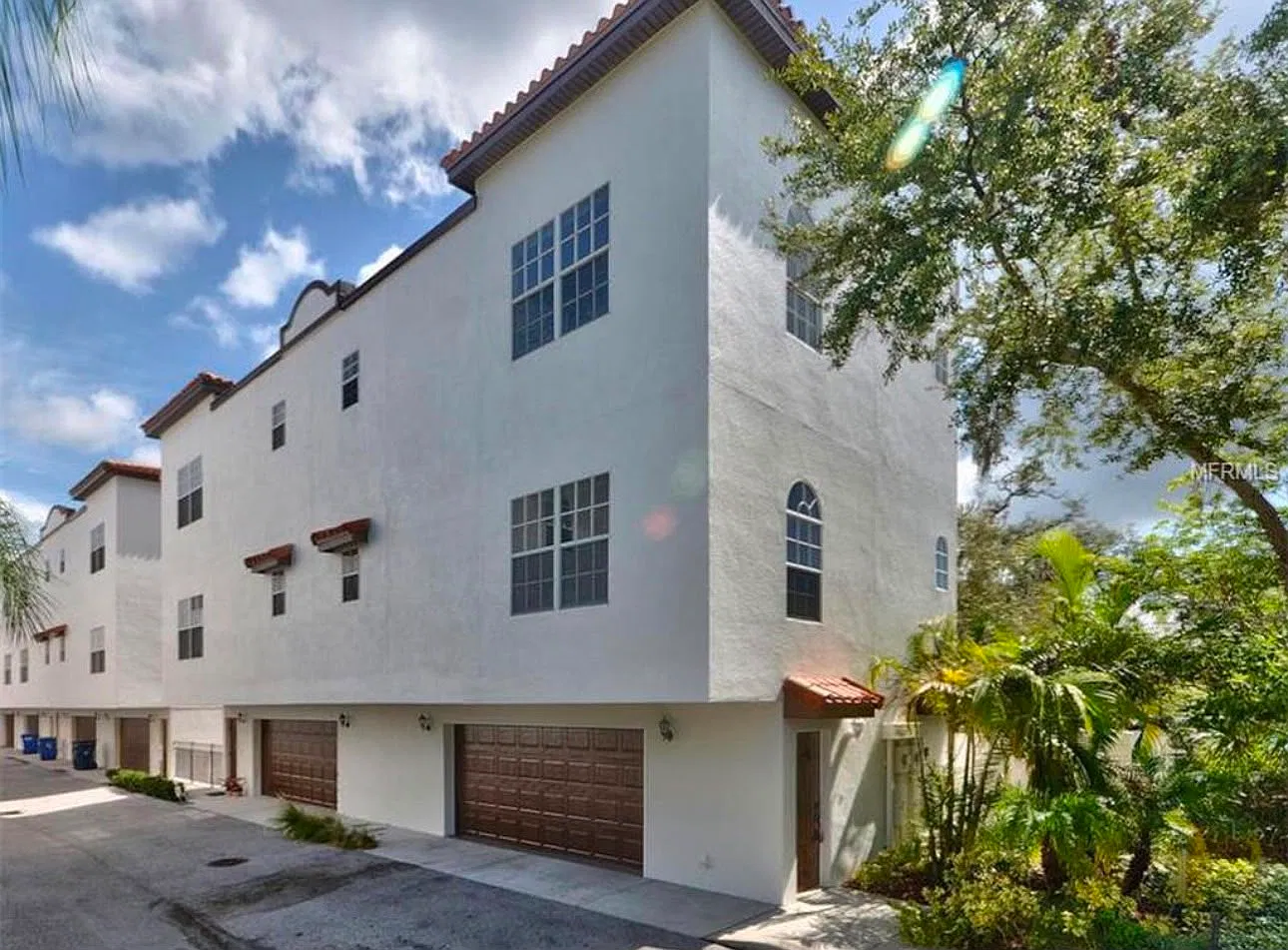 3 bed, 1535 sqft, $3,350 — Photo 1