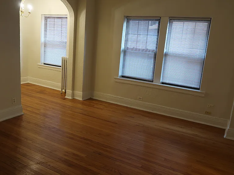 731 W Junior Ter #3 — Photo 4