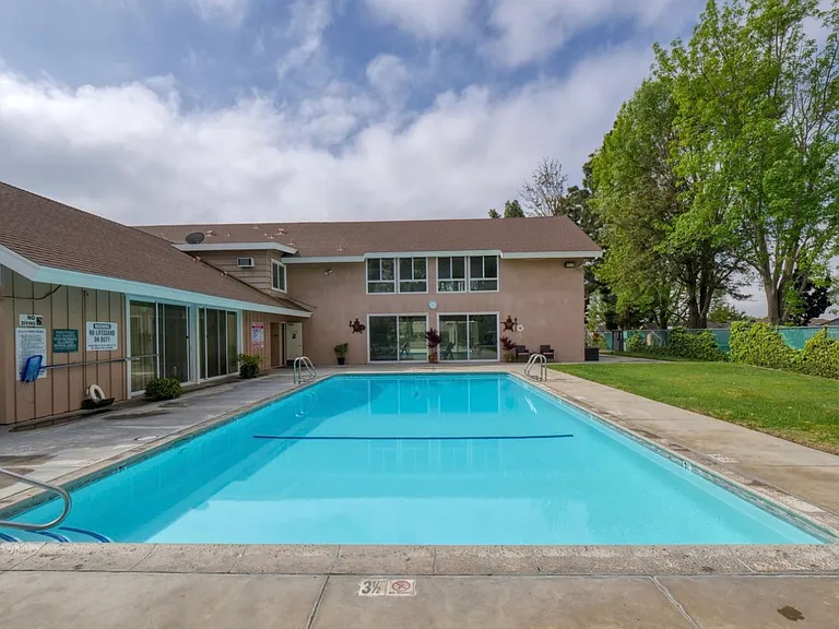 3500 W Manchester Blvd #420 — Photo 23