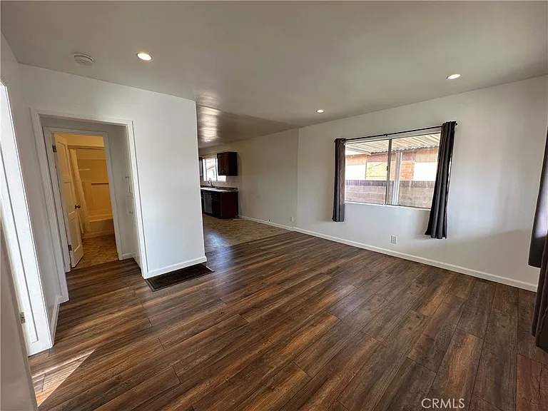 4587 W 142nd St — Photo 6