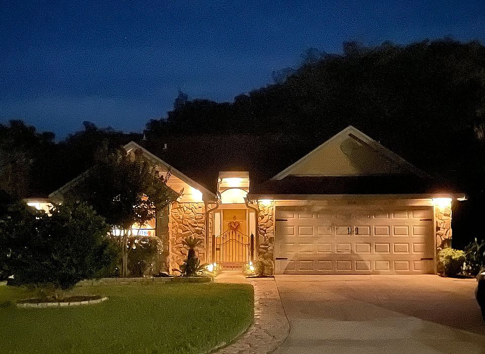 2nd image of 2418 Pirates Bay Dr