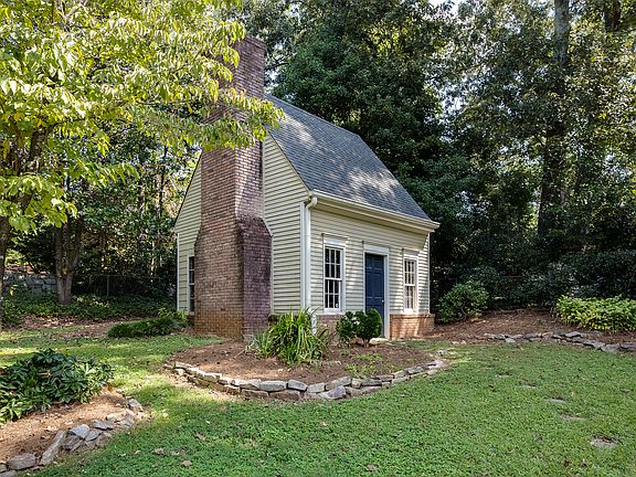 2 floors. Wood burning fire