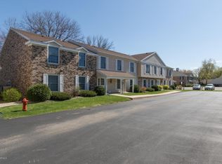 1931 Greenfield Ln SW APT B, Rochester, MN 55902