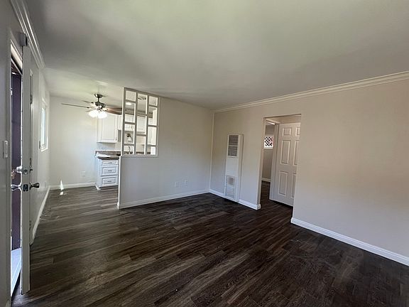 3rd image of 1519 Thomas Ave