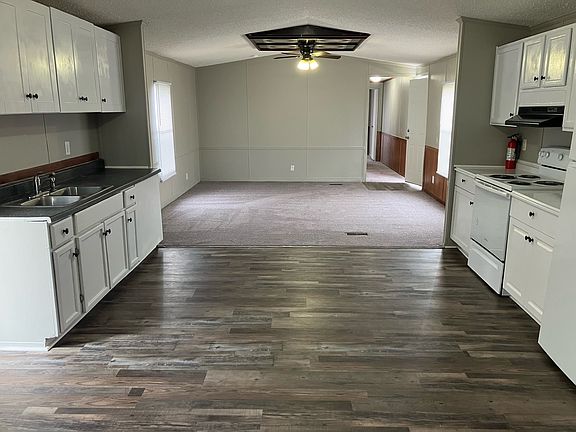 3rd image of 291 W Skyline Dr #230