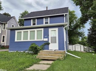 427 West St, Grinnell, IA 50112