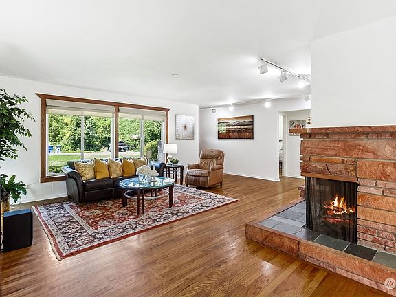 3rd image of 4714 119th Avenue SE
