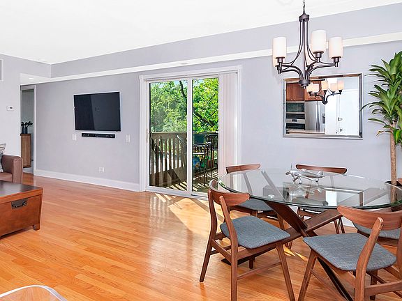 4th image of 2131 N Larrabee St APT 6308