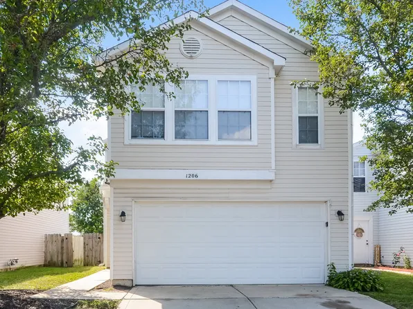 1206 Kenwood Dr, Greenwood, IN 46143