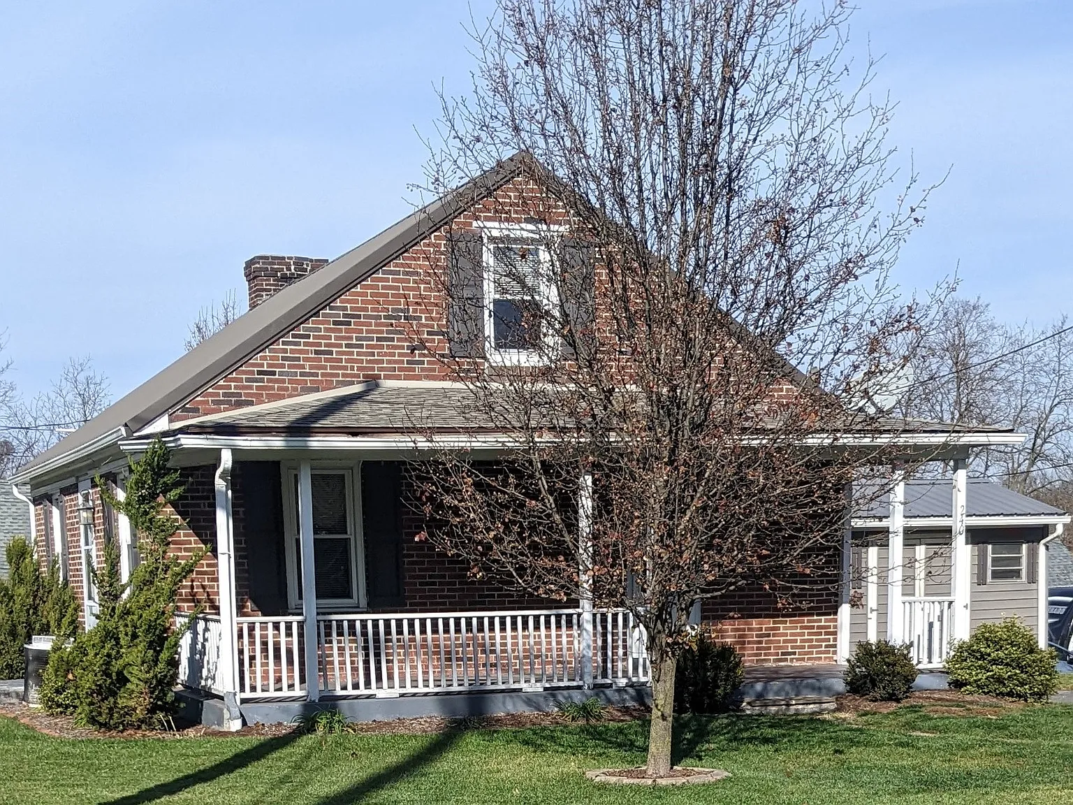 240 East Fulton Street, Ephrata — Photo 2