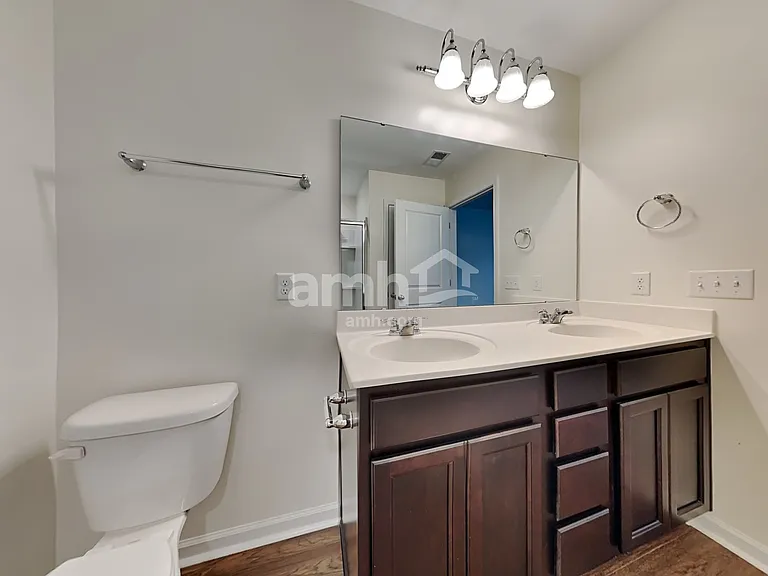 186 Orion Way — Photo 10