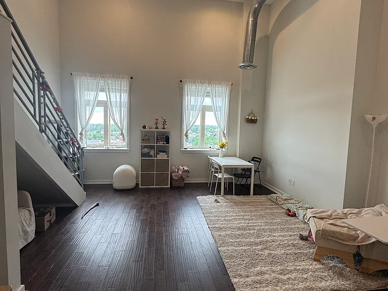 1 W Main St #4T — Photo 7