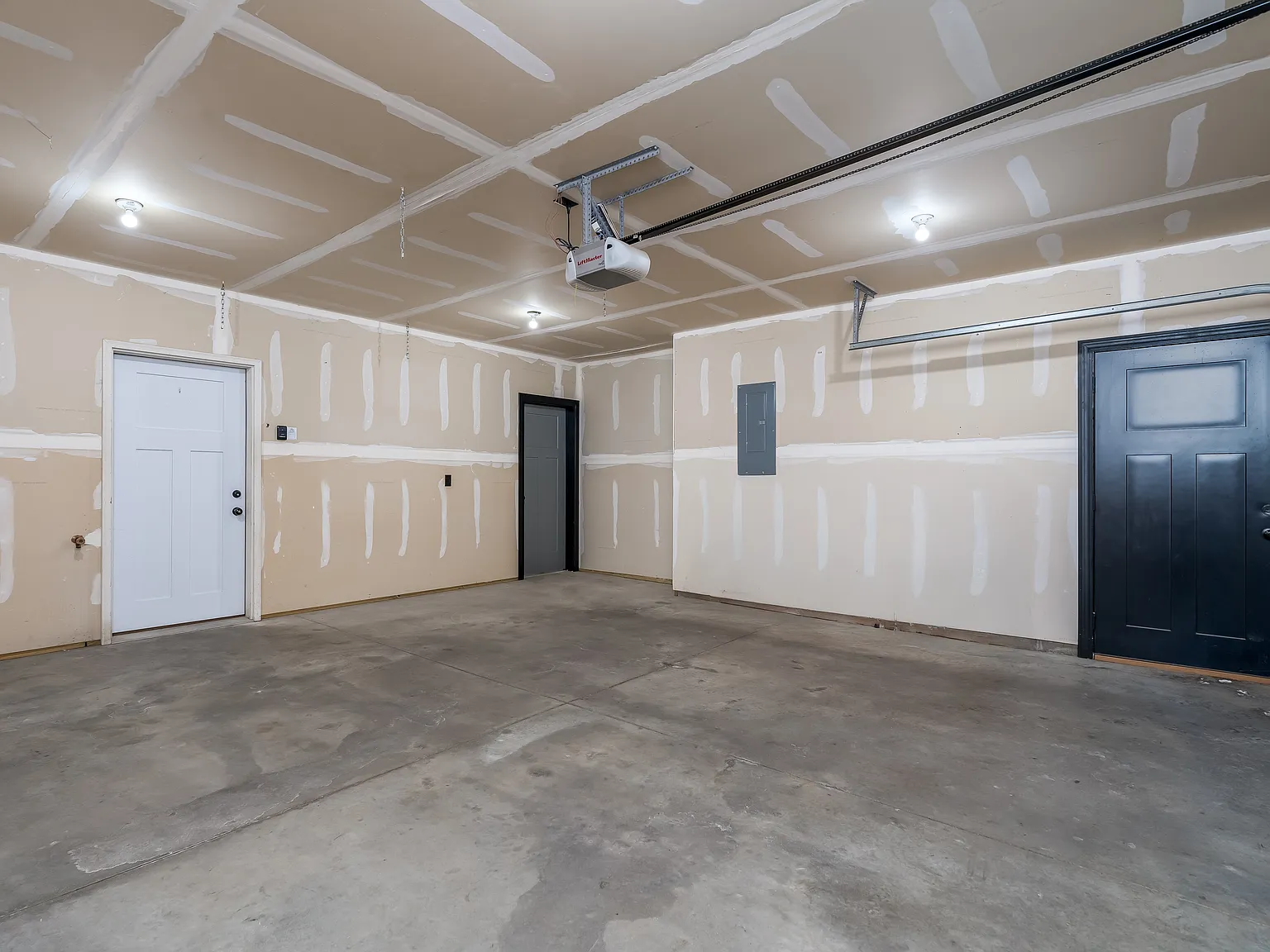 354 Trestle Trl — Photo 2