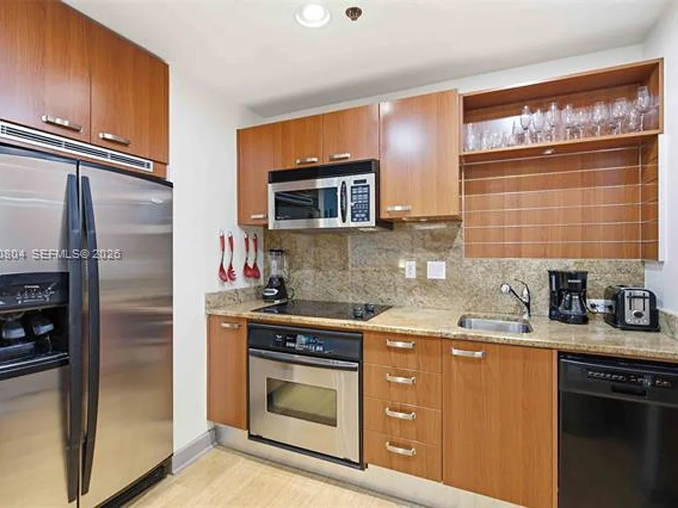 1395 Brickell Ave #CU-2902