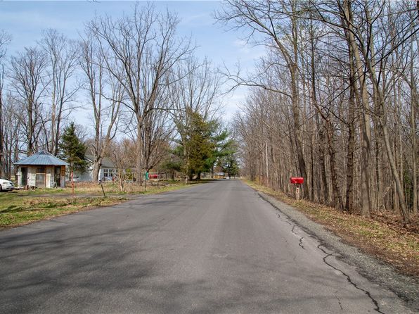 3040 Frontenac Rd, Trumansburg, NY 14886