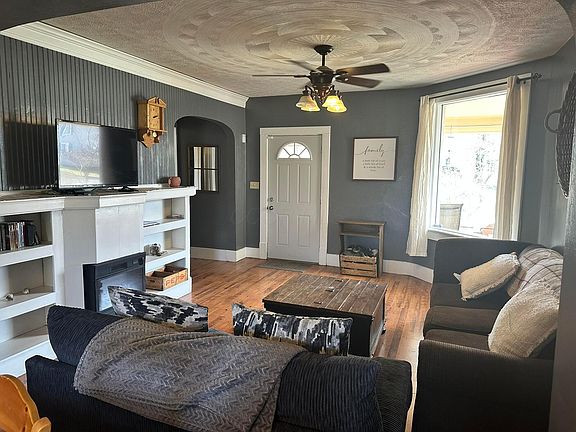 4th image of 306 Gill Ave