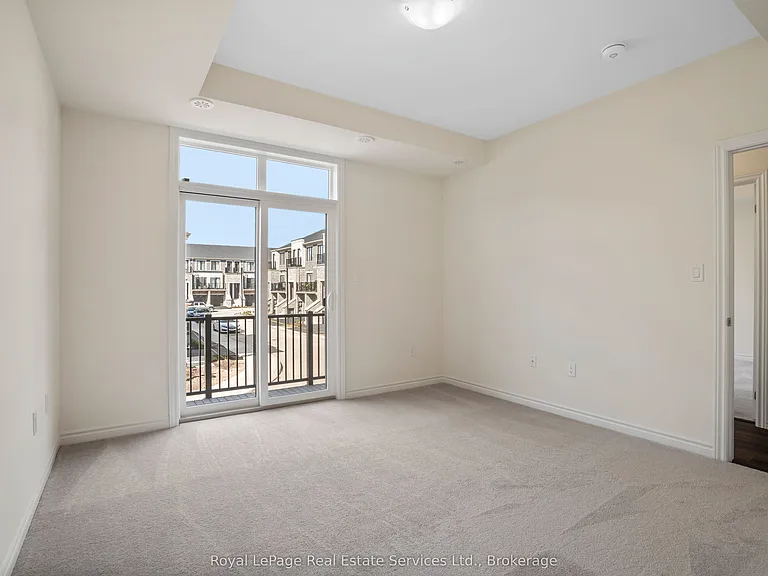 383 Dundas St E #68 — Photo 14