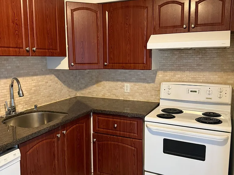 35 Trailwood Dr #815 — Photo 8