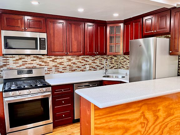 5th image of 63 Greene Ave APT 4