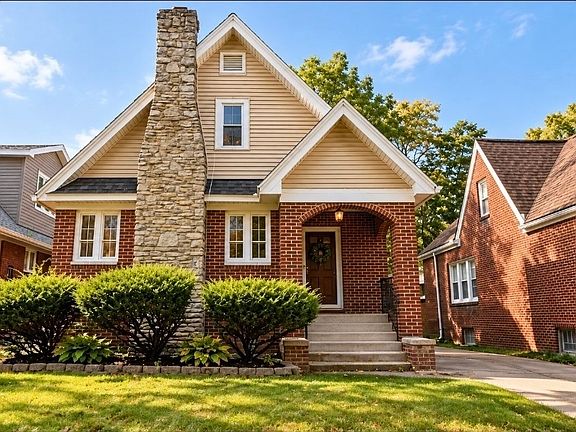 2nd image of 33 Mercer Ave
