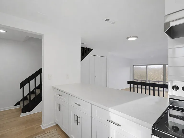 Village in the Park Apartments — Photo 31