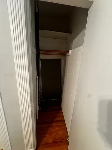 31 Orkney Rd Photo 1