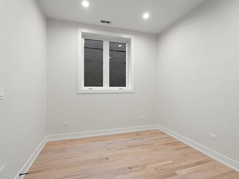 428 E 50th Pl #2 — Photo 12