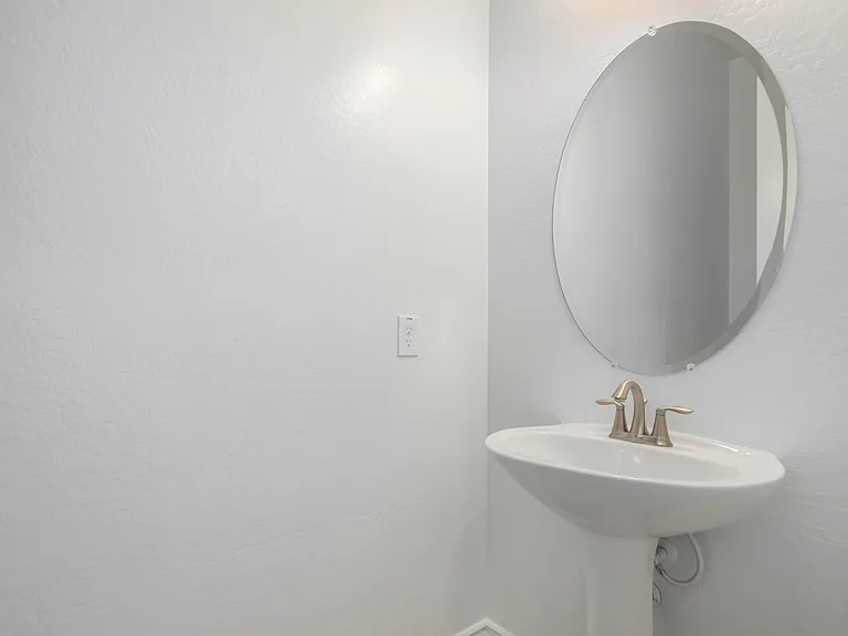 2615 W Balao Dr — Photo 20