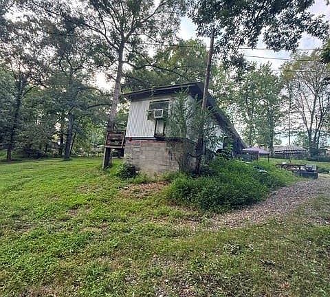 2nd image of 4507 Fairview Ln