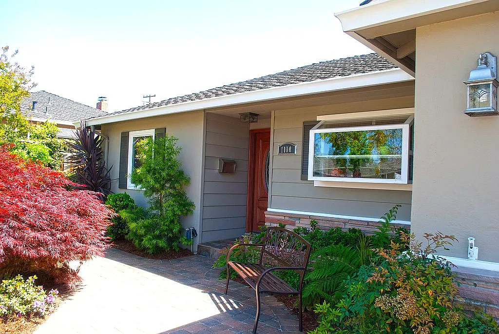 1110 Doralee Way photo 1