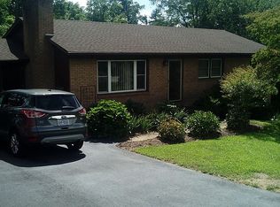 221 Dogwood Rd, Candler, NC 28715