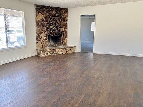 3rd image of 14911 Main St #14911