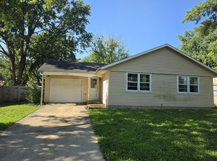 3201 W John St, Champaign, IL 61821