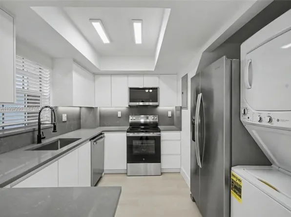 12224 SW 52nd Pl #1, Fort Lauderdale, FL 33330