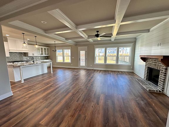 4th image of 2977 Rosewood Drive