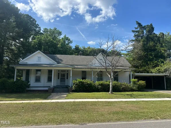 303 E Oak St, Lucama, NC 27851
