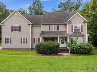 1300 Lomond Dr, Midlothian, VA 23114