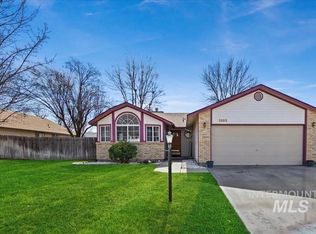 1383 W Merganzer Dr, Meridian, ID 83642