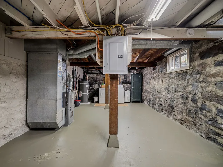 2612 W Dean Ave — Photo 41
