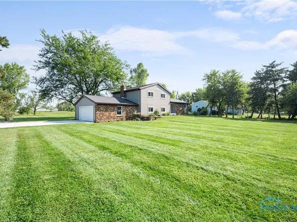 9232 Devils Hole Rd, Bowling Green, OH 43402