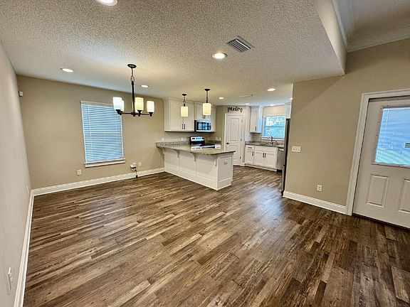 4th image of 4213 Dairy Farm Rd